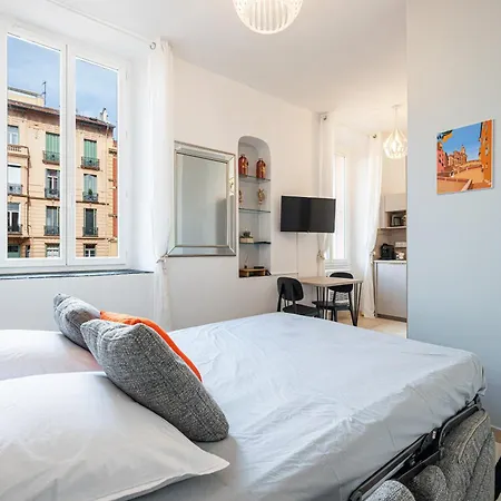 Daire Felix Faure - Lumineux En Centre-ville *